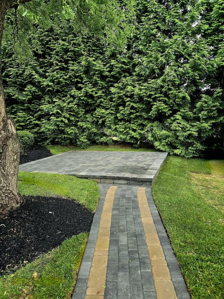 Professional residential landscaping experts serving Saint Charles, MD - Buho