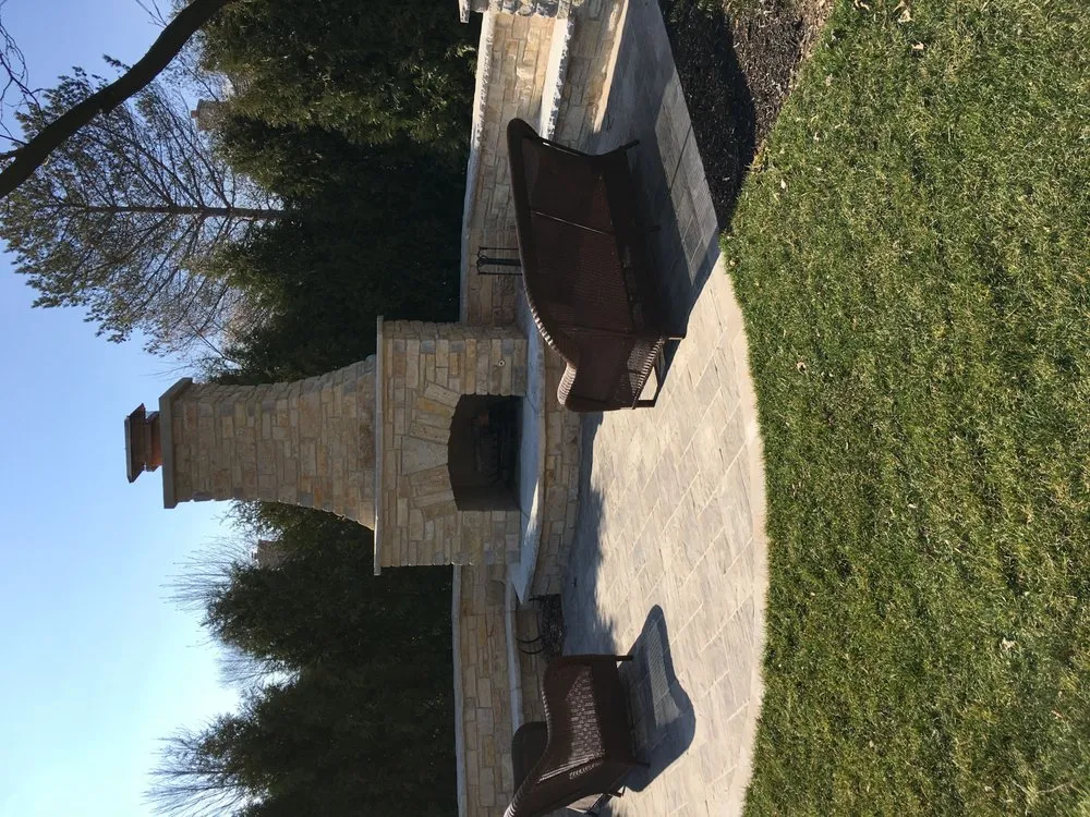 Expert landscape installation experts serving Mundelein, IL - Buhrman Design Group