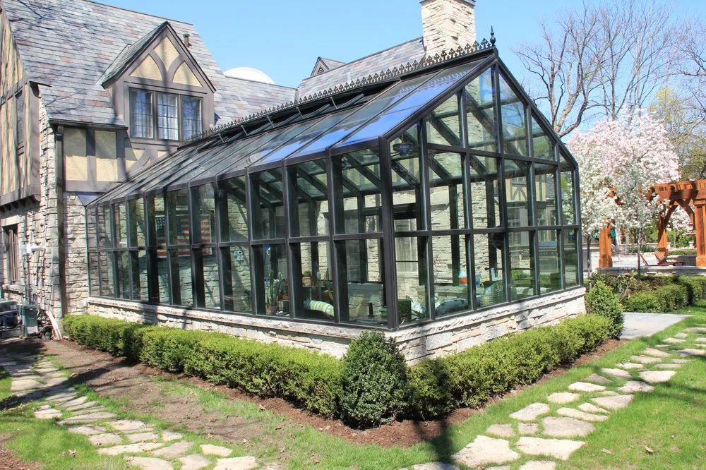 Professional yard maintenance in Mundelein, IL by Buhrman Design Group