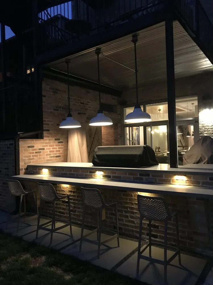 Expert yard maintenance in Mundelein, IL by Buhrman Design Group