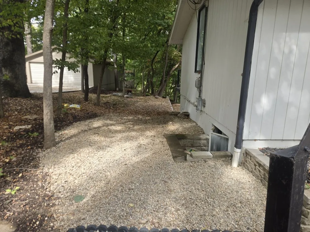 Affordable lawn care service near you in Peoria, IL by Buhs Brothers