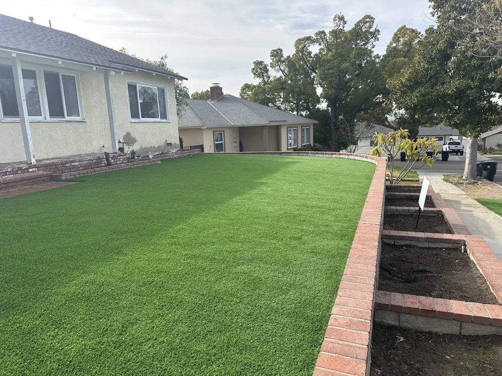 Affordable landscape design in Los Angeles, CA by Build Up Remodeling