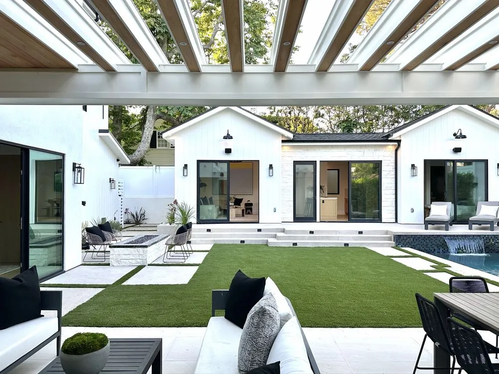 Trusted lawn care service in Los Angeles, CA - Build Up Remodeling