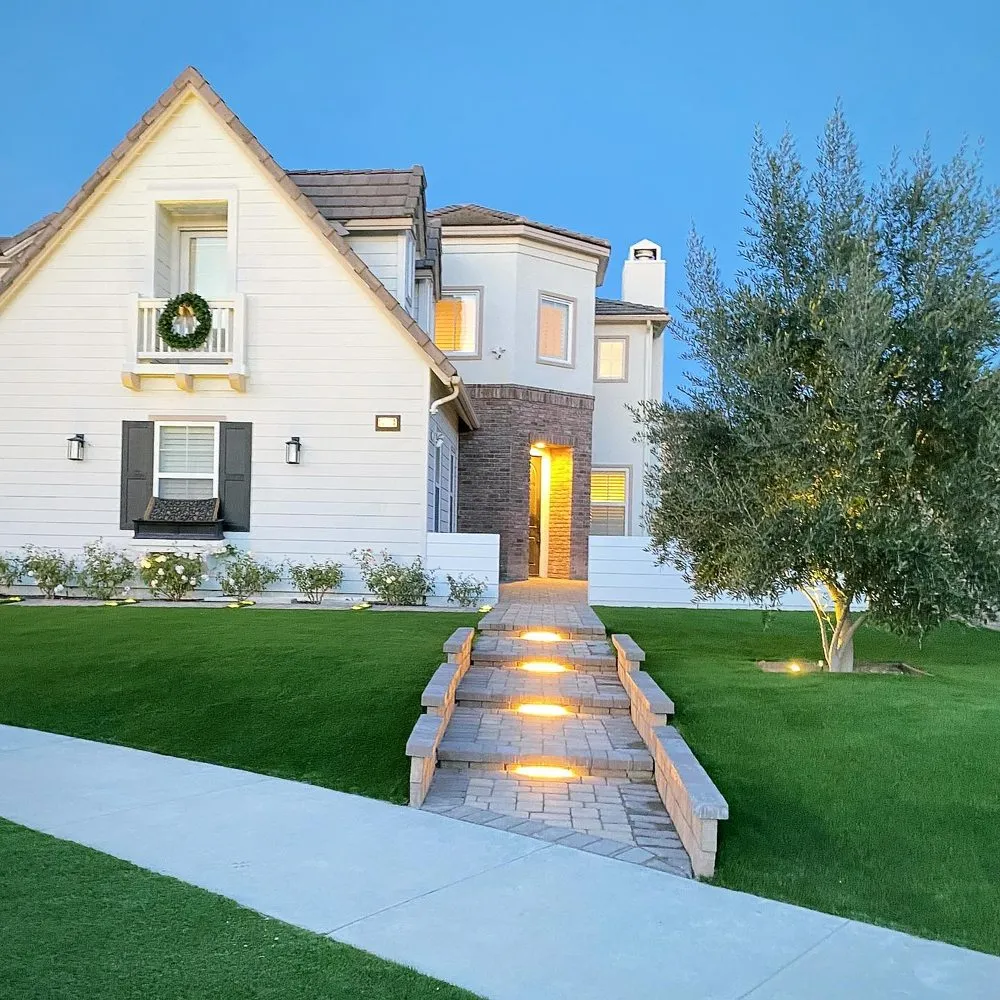 Affordable yard cleanup service experts serving Los Angeles, CA - Build Up Remodeling