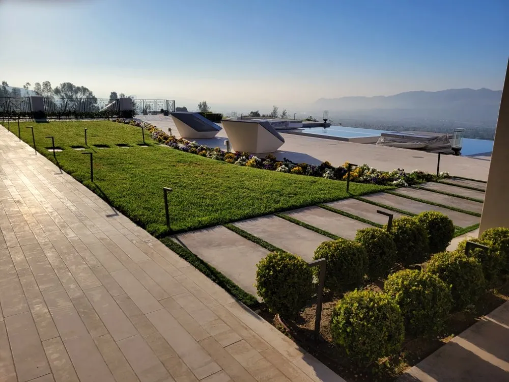 Professional outdoor landscaping experts serving Glendale, CA - Buildcal Landscape