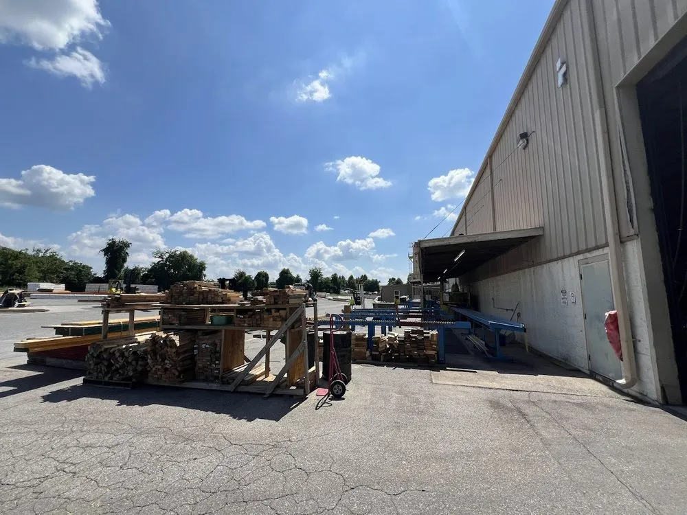 Top-rated yard maintenance experts serving Lebanon, TN - Builders FirstSource