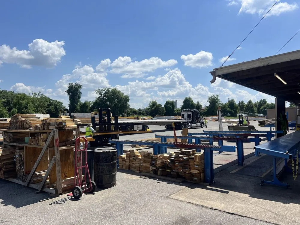 Trusted lawn mowing service in Lebanon, TN - Builders FirstSource