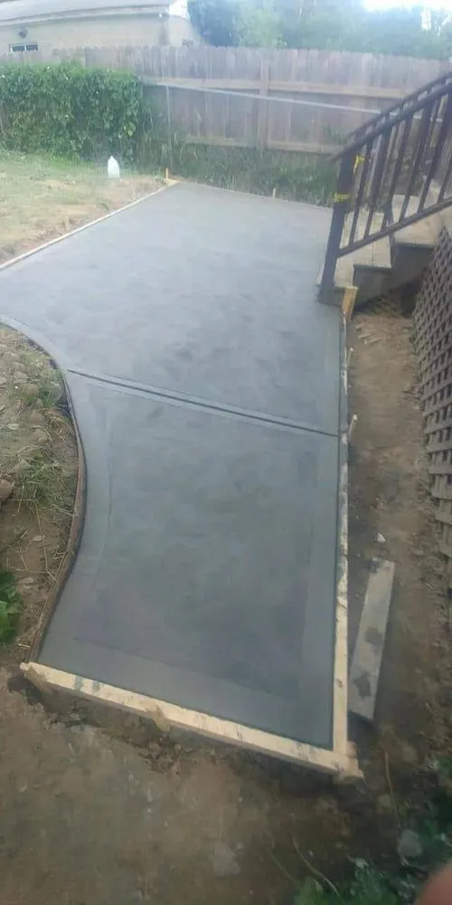 Expert outdoor landscaping in Cincinnati, OH by Building And Design Construction