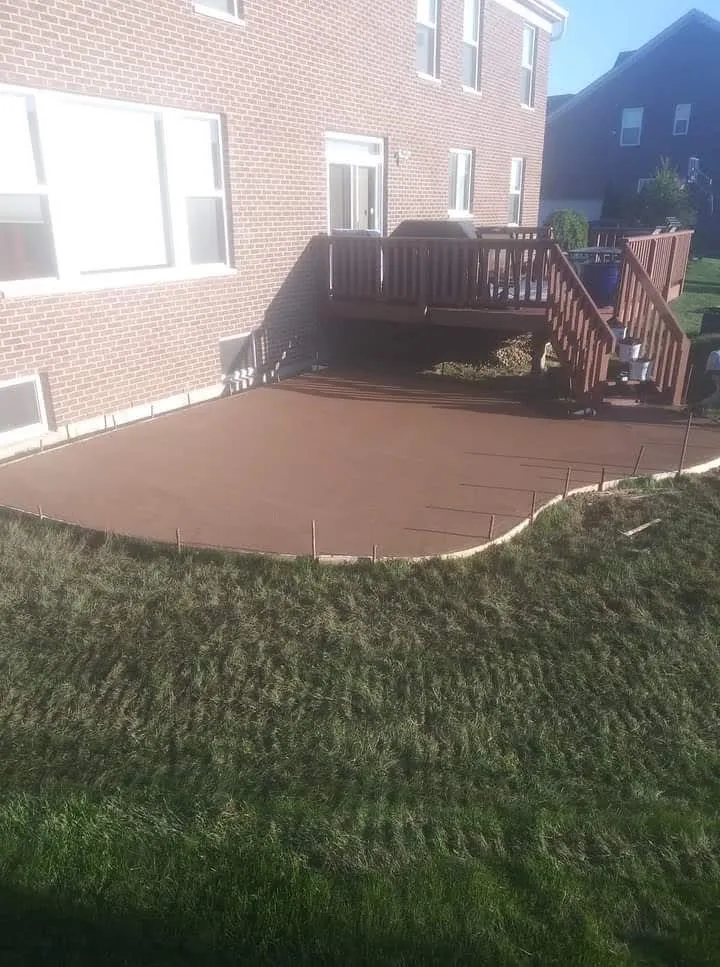 Custom lawn mowing service in Cincinnati, OH by Building And Design Construction