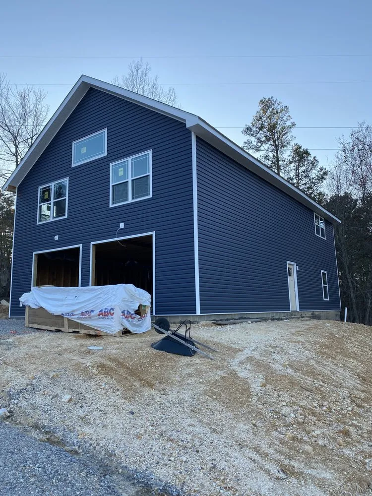 Expert yard cleanup service experts serving LaFayette, GA - Building New Beginnings