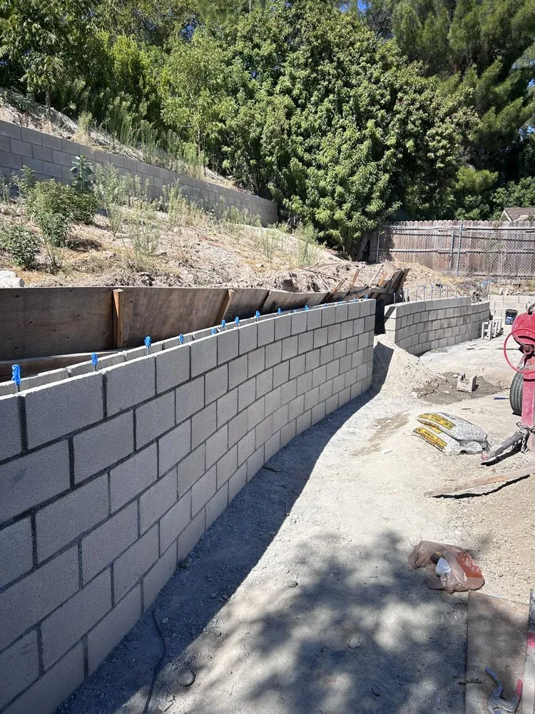 Custom outdoor landscaping in Santa Clarita, CA - Built Green Landscaping