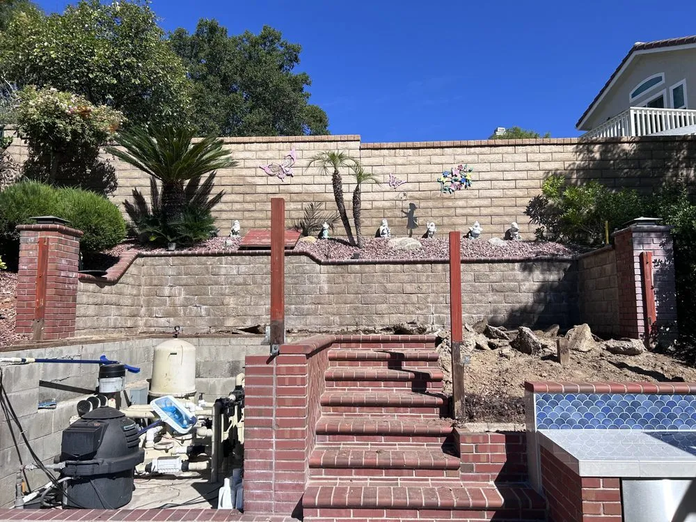 Custom outdoor landscaping experts serving Santa Clarita, CA - Built Green Landscaping