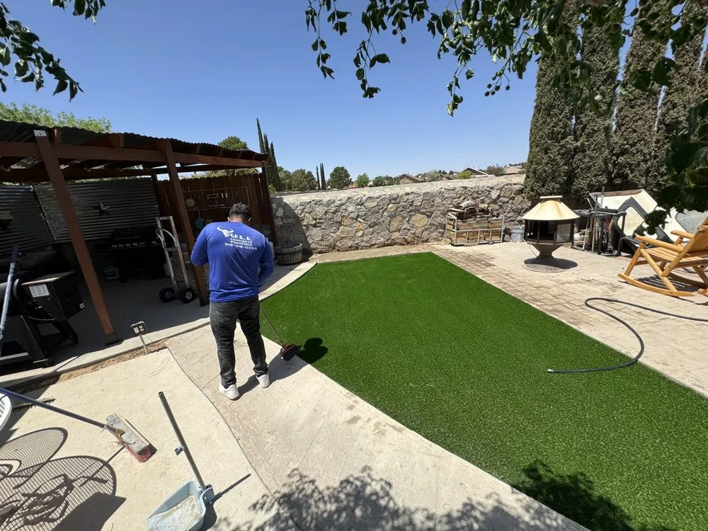 Professional lawn care service experts serving El Paso, TX - Bull Concrete and Landscape