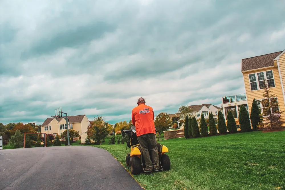 Top-rated yard maintenance in Chantilly, VA by Bull Run Turf & Pest Control