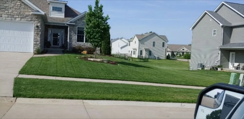 Trusted outdoor landscaping for beautiful yards across Moline, IL - BullDawg Services