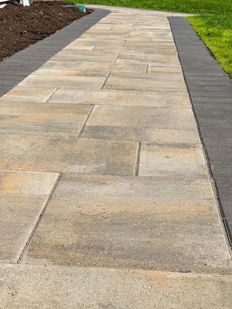 Custom lawn mowing service experts serving Bellingham, WA - Bulldog Landscaping