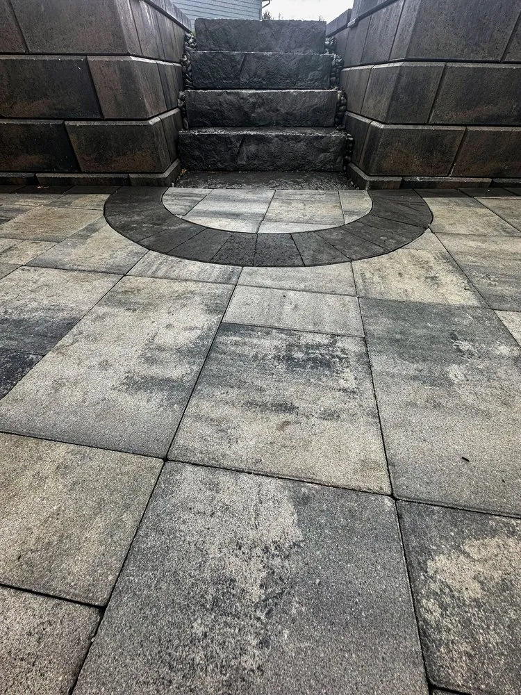 Expert lawn care service experts serving Bellingham, WA - Bulldog Landscaping