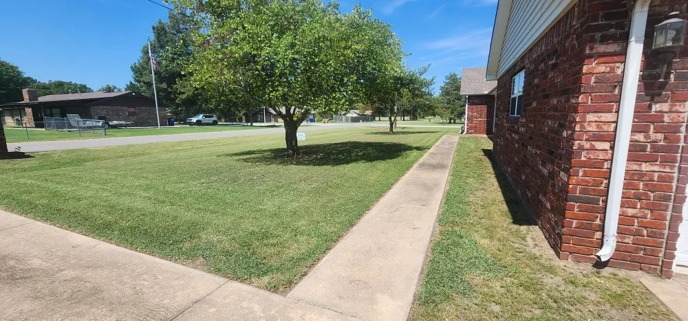 Professional lawn mowing service with custom design across Wagoner, OK - Bulldog Lawn Care