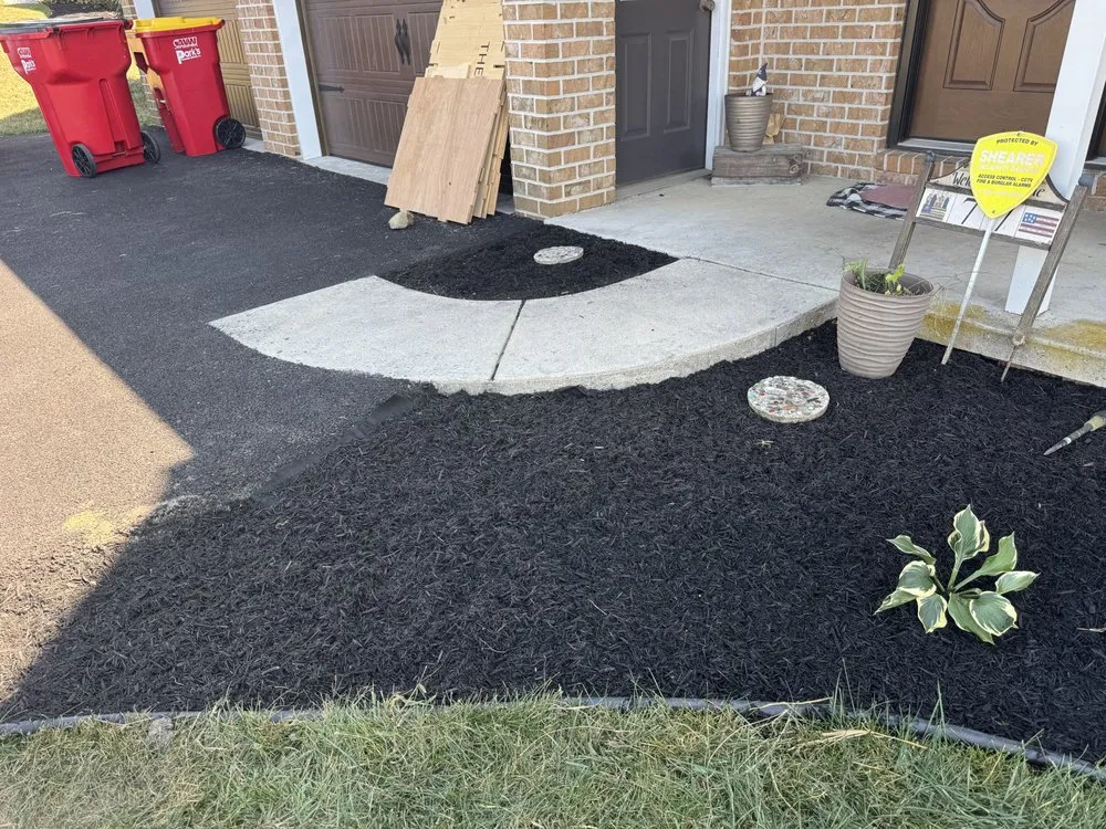 Reliable yard maintenance with custom design in Shippensburg, PA by Bullfrog Lawn Care