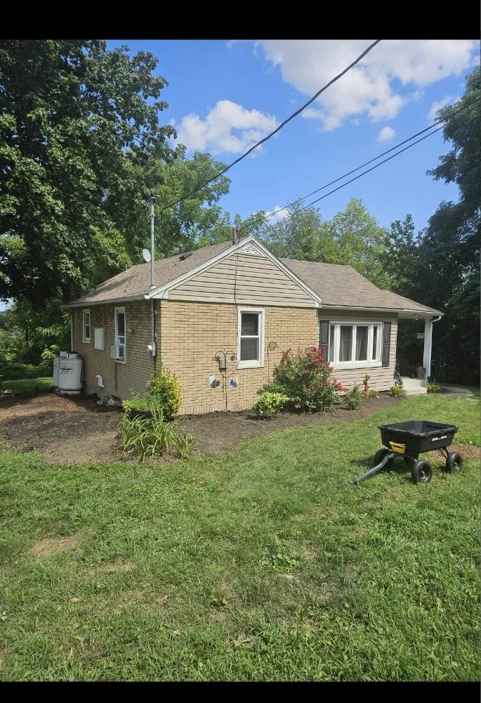 Custom lawn care service in Harrisburg, PA - Bullock Lawn Maintenance