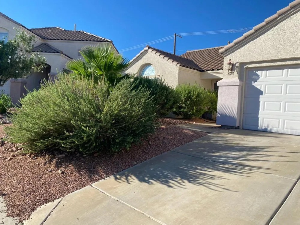 Affordable lawn mowing service with custom design in Henderson, NV by Bullseye Outdoor Services