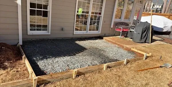 BullyMade Contracting Logo