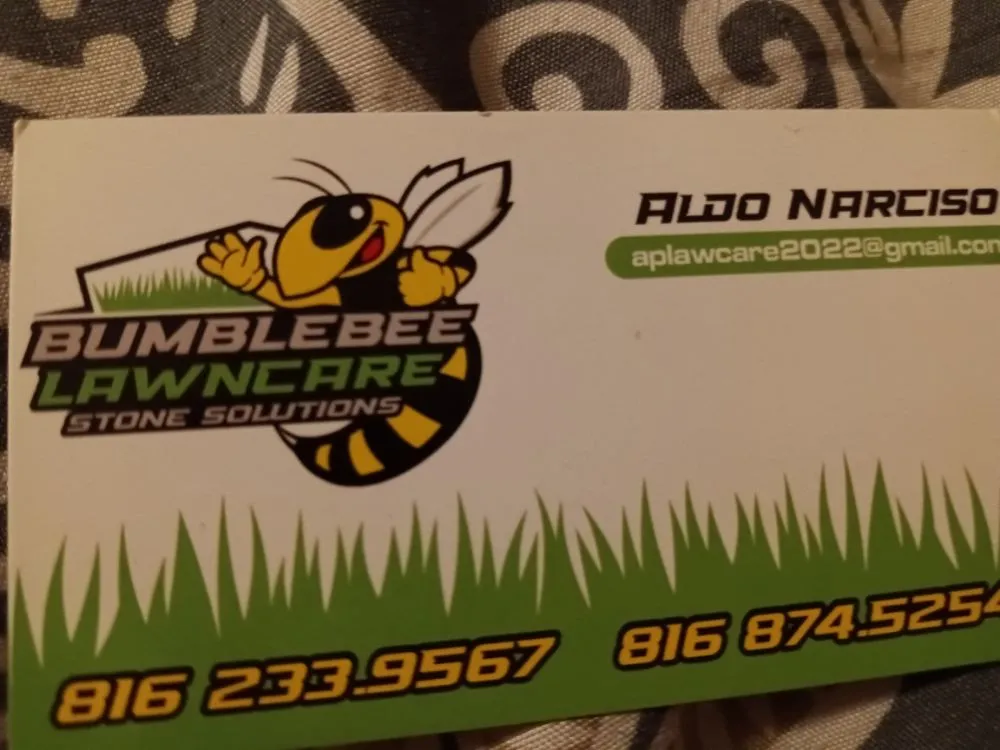 Custom landscape design experts serving Olathe, KS - Bumblebee Lawn Care & Stone Solution