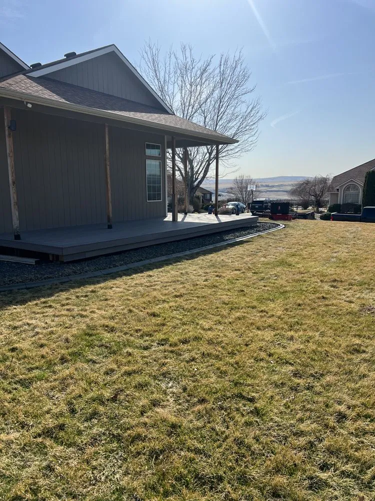 Reliable lawn care service in Kennewick, WA by Bumblebee lawn care