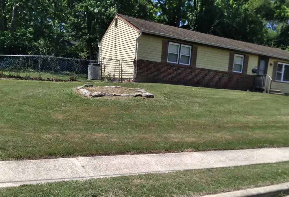 Custom landscape installation experts serving Clementon, NJ - Bumblebee Lawn Service