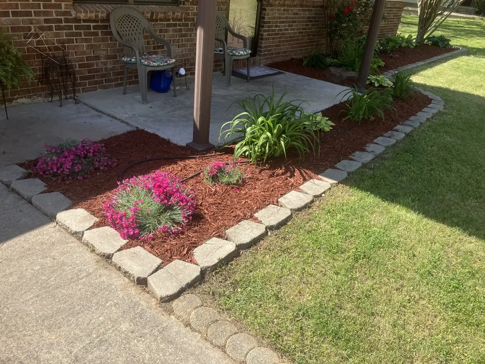 Professional lawn care service in Holcomb, MO by Bumblebee Lawn Services