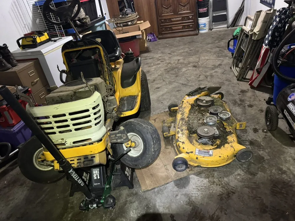 Expert yard maintenance in Bolivar, MO by Bums Basic Mobile