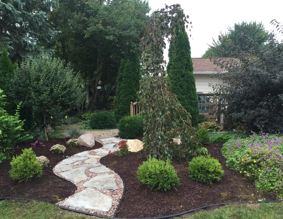 Custom outdoor landscaping in Burton, MI - Bundschuh Landscape Center
