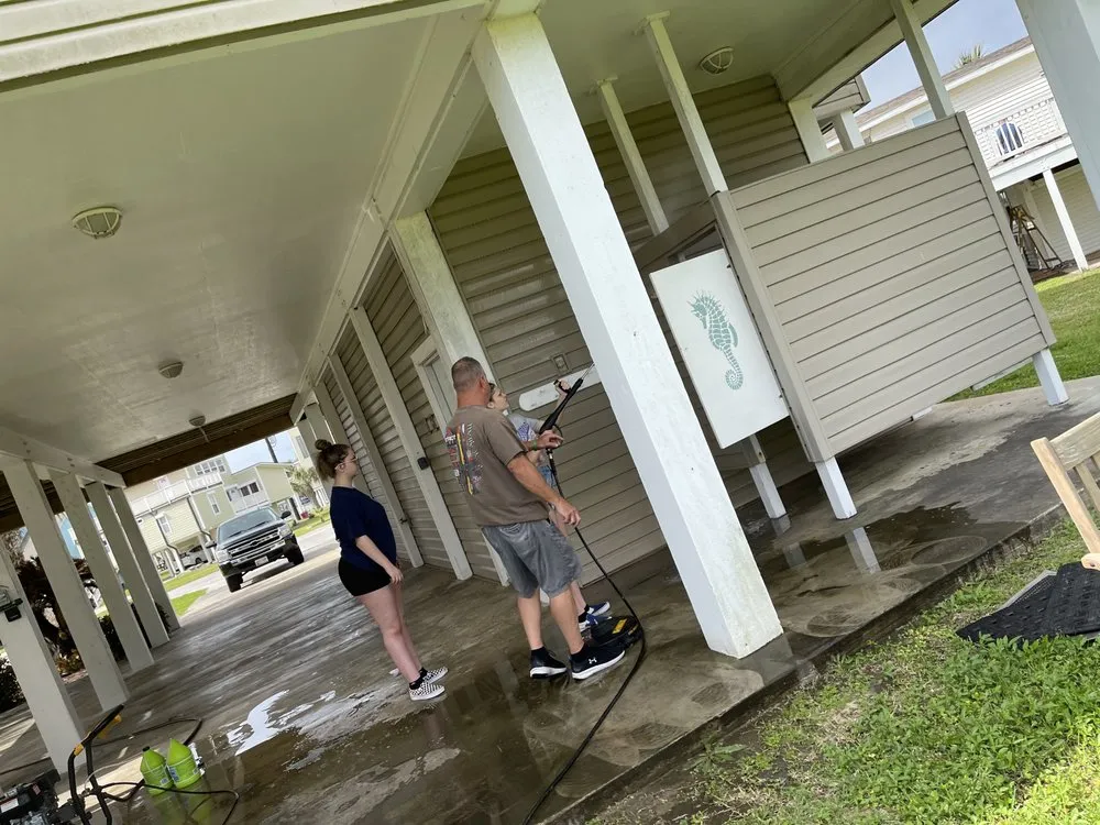 Affordable yard cleanup service experts serving Salisbury, MD - Bunky’s Weed Away Lawn Care