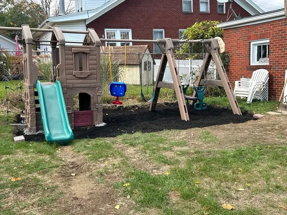 Professional landscaping services experts serving Duncansville, PA - Bups Lawncare And Trash Removal