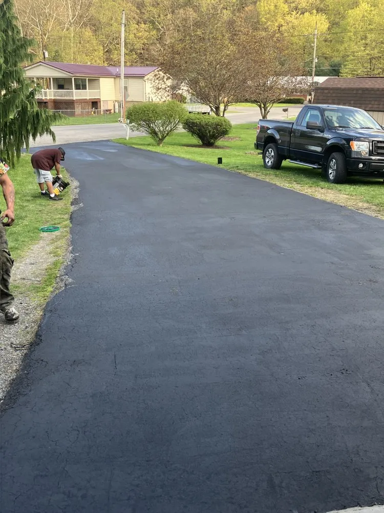 Trusted yard maintenance experts serving Duncansville, PA - Bups Lawncare And Trash Removal