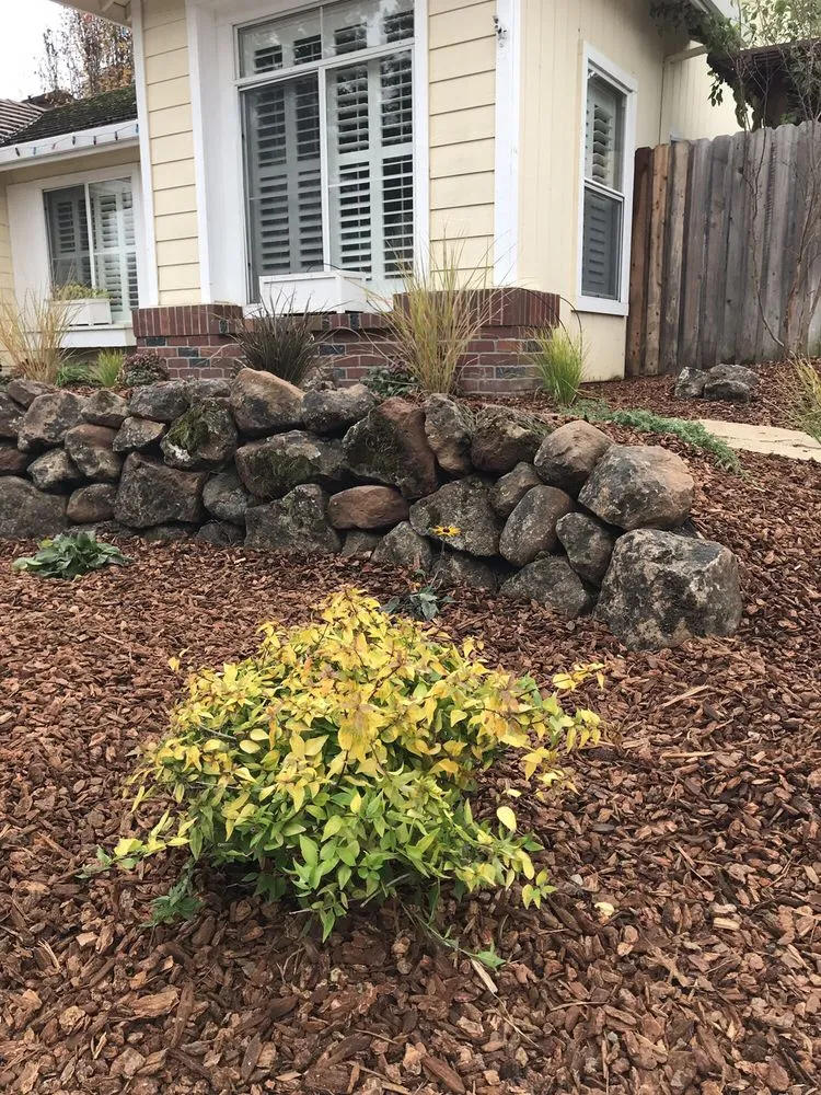 Top-rated outdoor landscaping in Roseville, CA by Burch Landscaping
