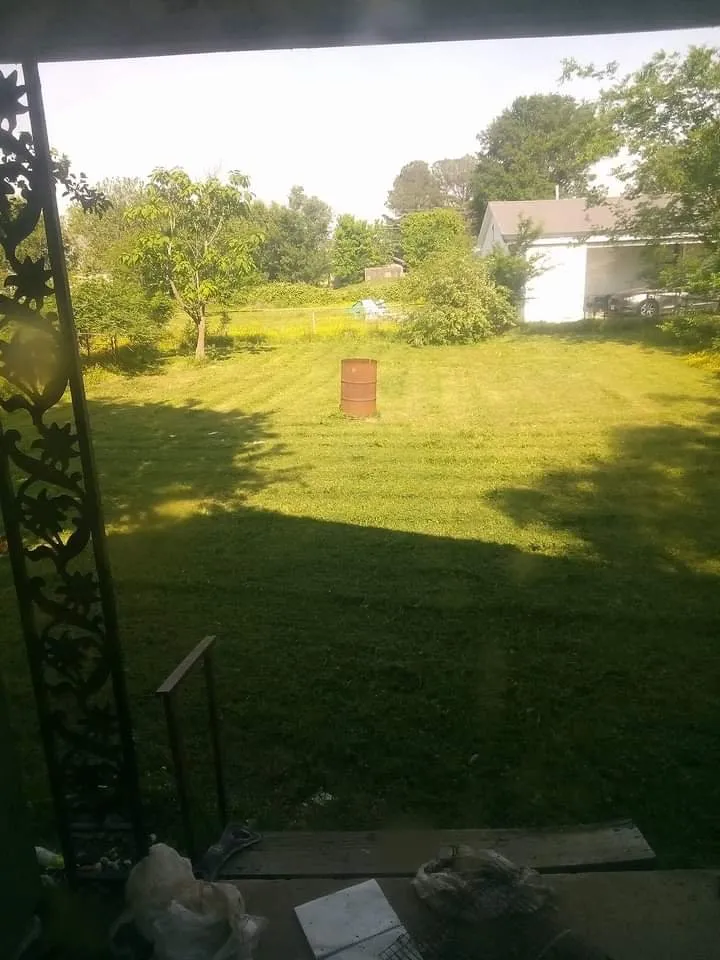 Reliable lawn mowing service for homes in Jonesboro, AR by Burcham Lawn Care