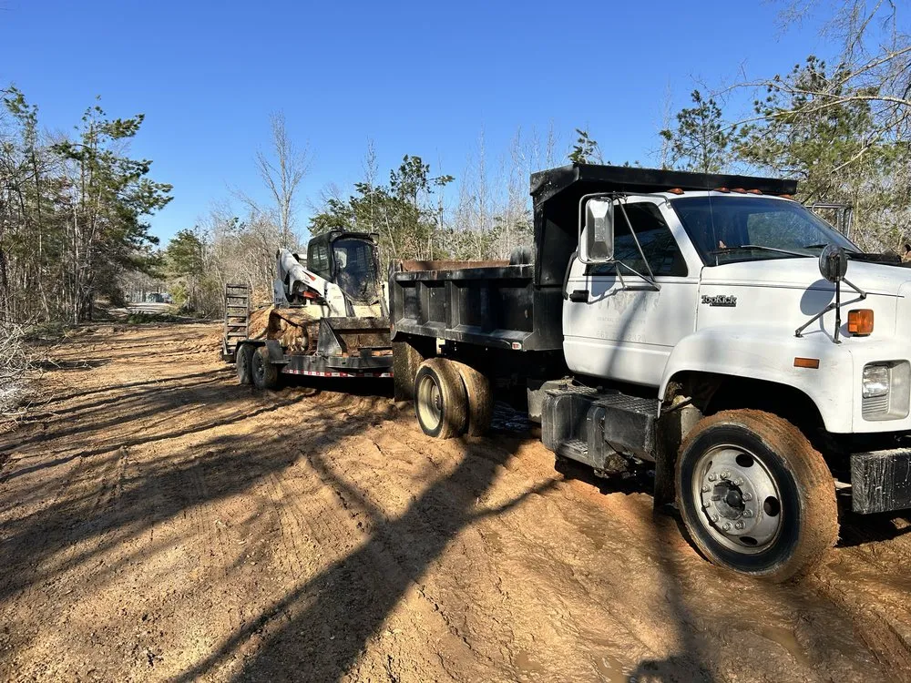 Local yard cleanup service for beautiful yards across Rienzi, MS - Burchell Outdoor Services