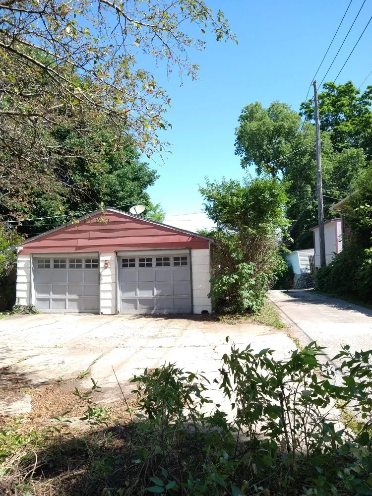 Custom landscape design in Independence, MO by Burchs Lawn and Property Services