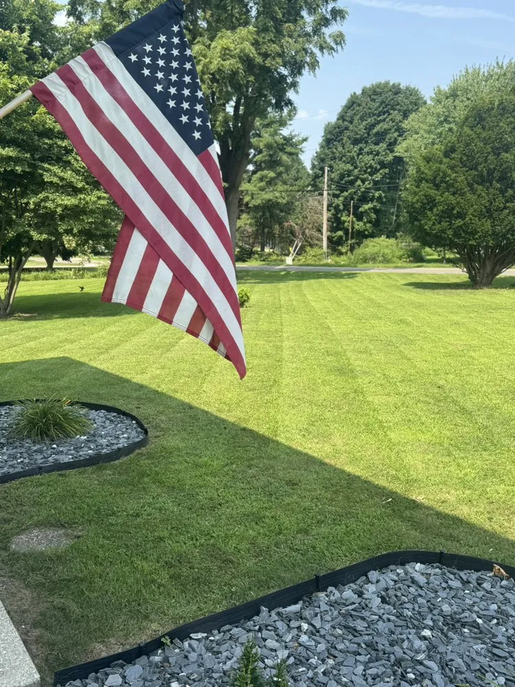 Professional lawn mowing service in Elkhart, IN - Burden’s Mowing Service