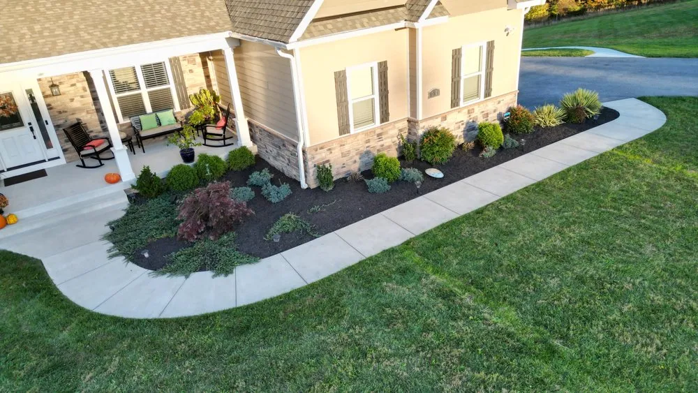 Top-rated yard cleanup service experts serving Frederick, MD - Burdette landscaping