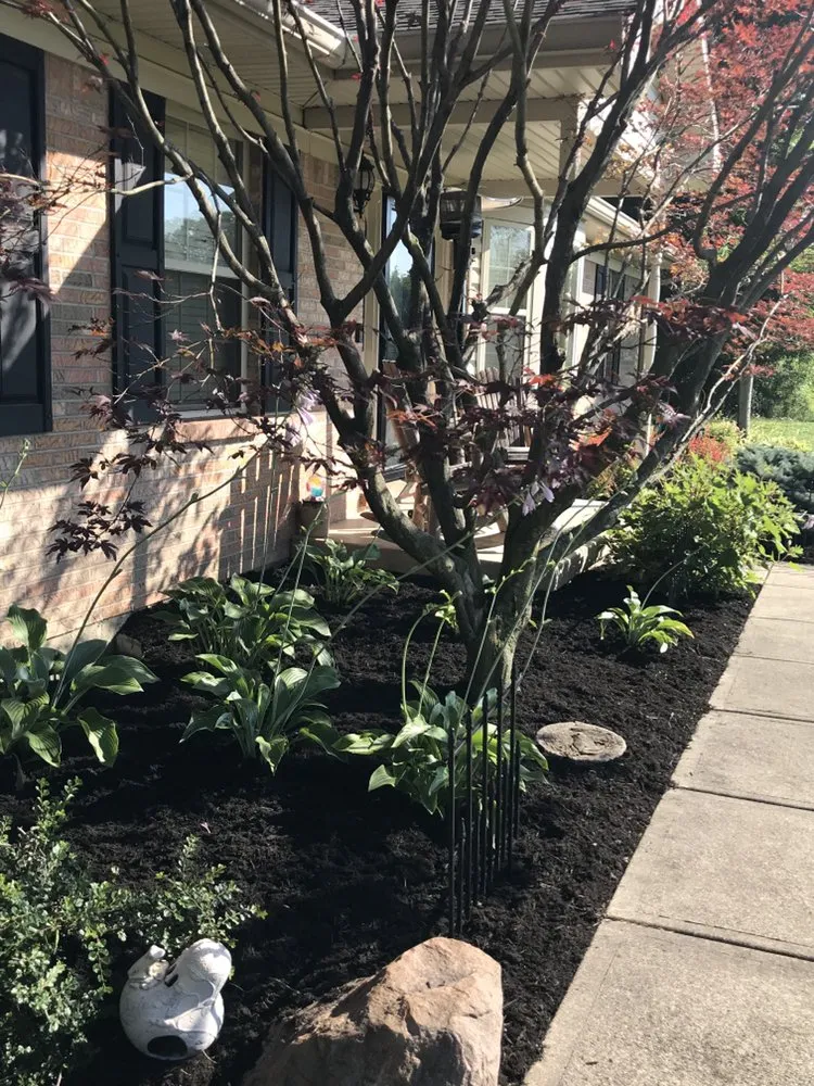 Top-rated landscape design in New Richmond, OH by Burdine’s lawn services