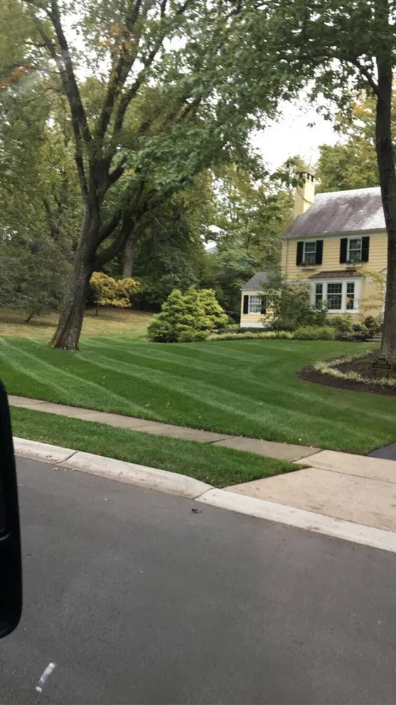 Trusted yard maintenance experts serving New Richmond, OH - Burdine’s lawn services