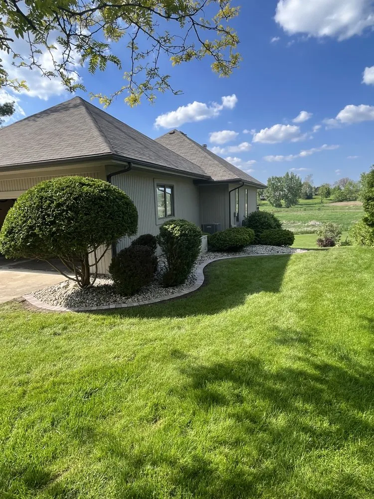 Professional garden landscaping in Flushing, MI - Burgess Outdoor Services