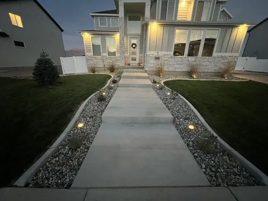 Burke's Landscaping Logo