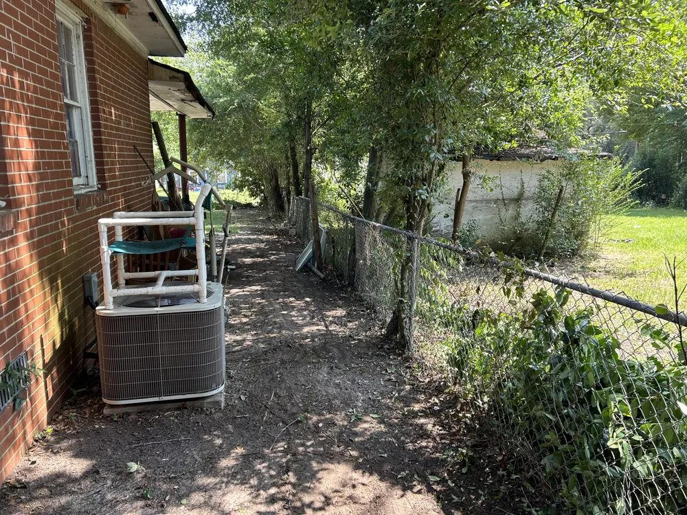 Local lawn mowing service experts serving Albany, GA - Burke's Lawn Titans