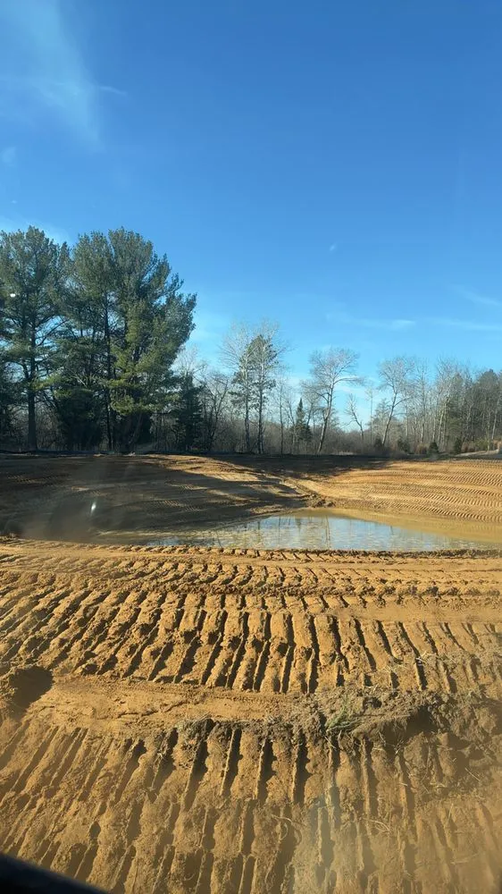 Top-rated garden landscaping for homes across Richland Center, WI - Burkhamer excavating