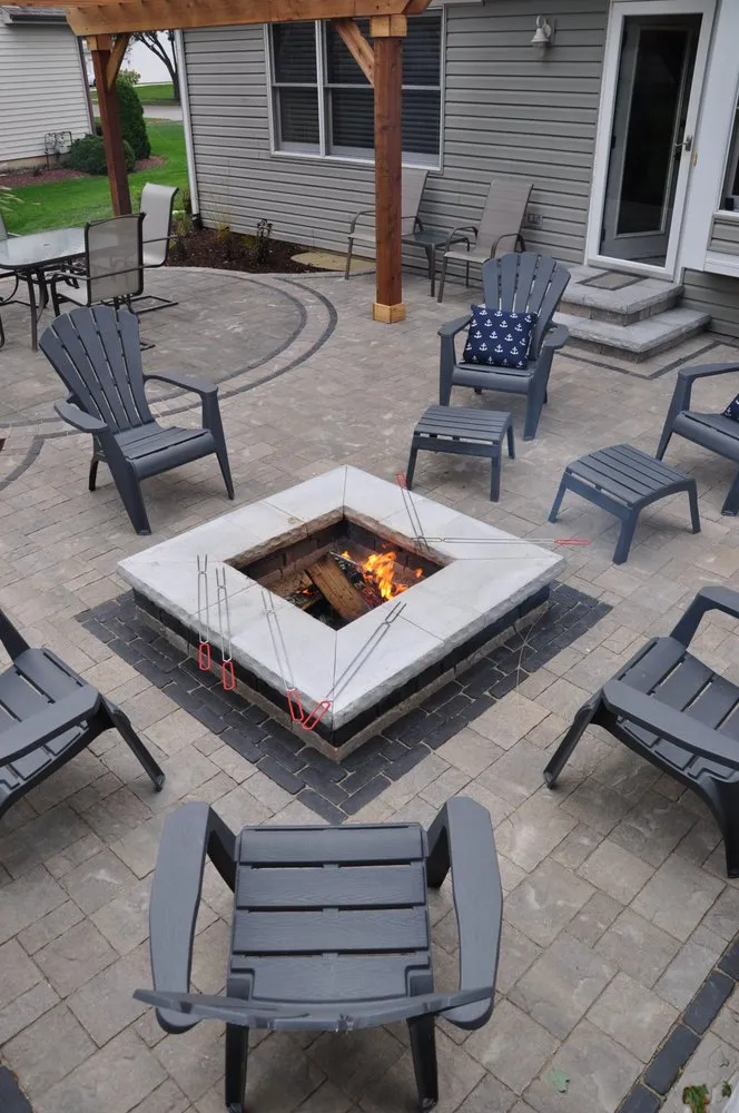 Top-rated garden landscaping in Aurora, IL by Burkhart Outdoors