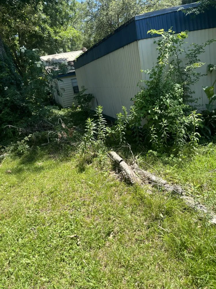 Top-rated landscape design for residential properties in Natchitoches, LA by Burks Landscaping