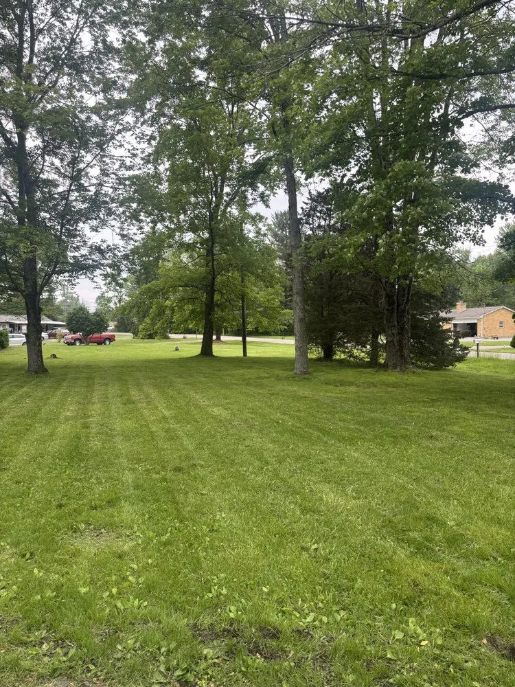 Affordable lawn mowing service experts serving Clarksville, OH - Burnells LawnCare